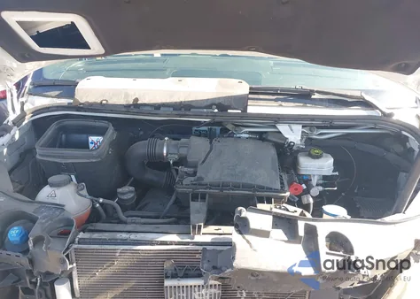 2022 Mercedes-Benz Sprinter 2500 High Roof V6 z USA, uszkodzony, nr VIN W1Y4EDHYXNT086200